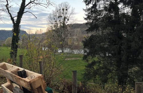 Charnay Chalet De Esquí | Löuloue - a cottage by the river