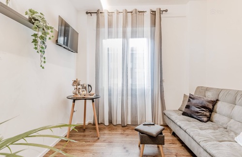Quartiere XXIV Don Bosco Casa | LoungeFloor Metro A Netflix & Wi-Fi