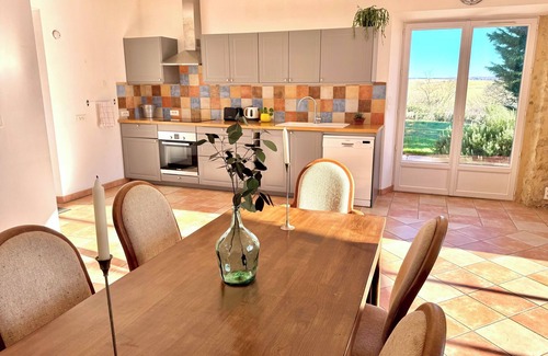 Pech-Luna Casa | Loustal Beau: a beautifully restored gîte near Mirepoix w/ large heated pool