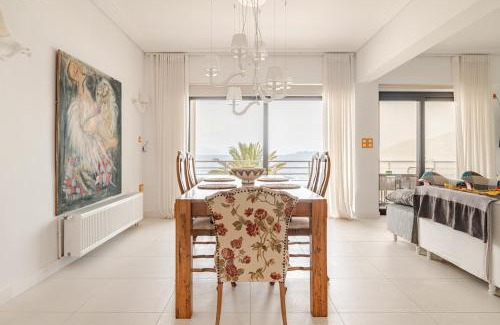 Loutraki Apartamento | Loutraki Μοναδικής θέσης διαμέρισμα στη θάλασσα