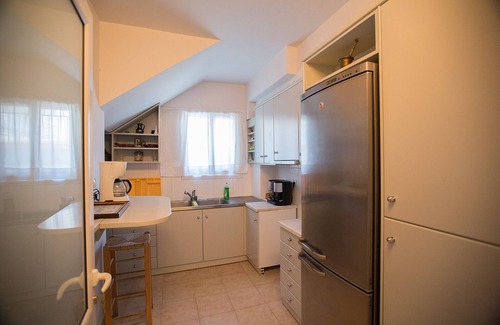 Loutraki Apartamento | Loutraki home near the beach and the city centre