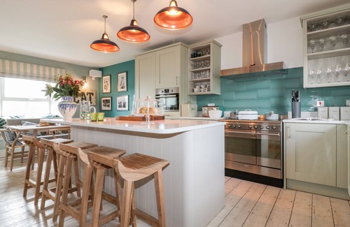 Cadgwith Casa | LOUVAIN, family friendly, luxury holiday cottage in Ruan Minor