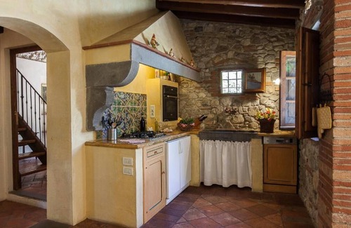 Sesto Fiorentino Apartamento | Históricas Toscana Villa Apartamentos con piscina compartida