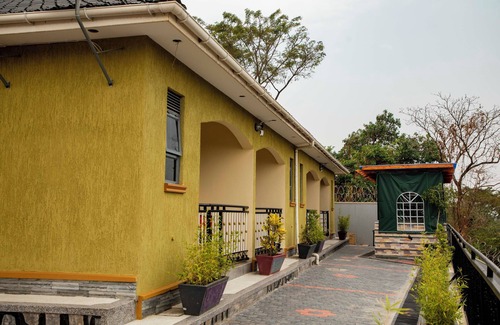 Gulu Apartamento | Lovana Apartments and Hotel