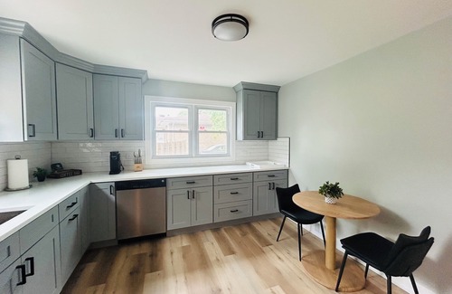 Burbank Casa | Love: A charming 3 BR-2.5 BA house in Burbank!
