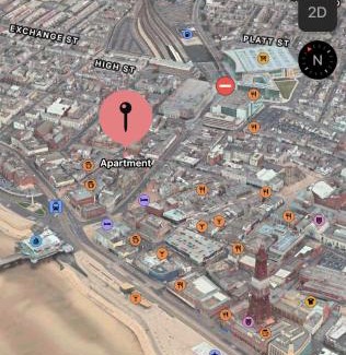 North Shore Apartamento | Love Island apartment 5 min walk from Blackpool tower sleeps 12