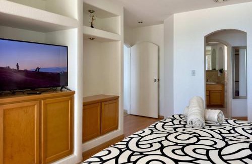 Playa Encantada Casa | Love La Jolla Hot Tub and Pools