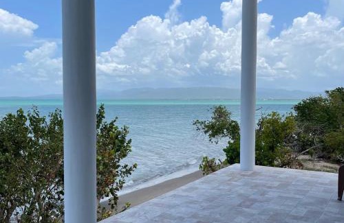 Lacovia Casa | LOVE On THE OCEAN