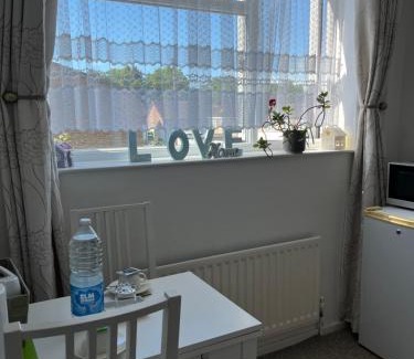 Cray Valley East Casa | Love & Peace