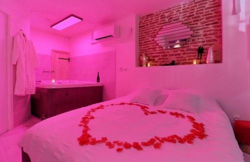 Castelsarrasin Apartamento | Love Room avec Jacuzzi Privatif Évasion Romantique à Castelsarrasin