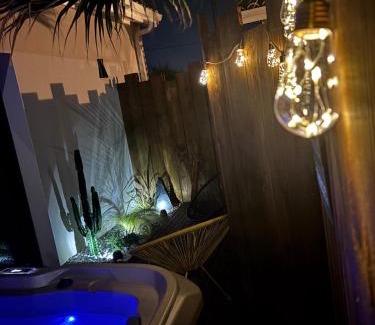 Robins Bay Casa | Love room