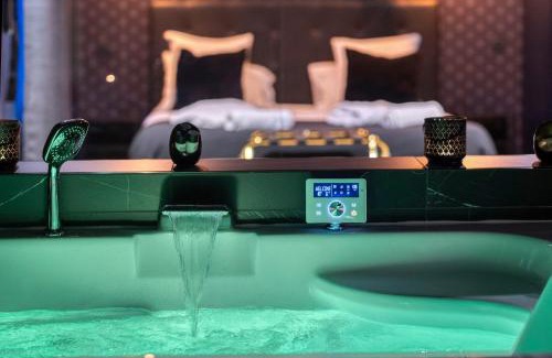 Aix-les-Bains City Center Apartamento | Love Room L'Aixtase - Oasis Romantique à Aix-les-Bains
