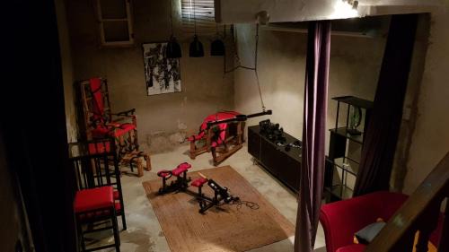Saint-Assiscle Cama Y Desayuno | Love room Perpignan donjon 35mn de Perpignan