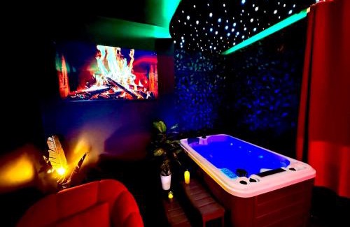 Arnaud Bernard Apartamento | LOVE ROOM TOULOUSE - mill et une nuits