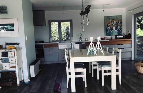 Ohope Casa | Loved family bach with flair and soul