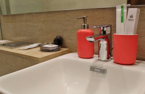 Hiranandani Gardens Apartamento | Lovely 1-bedroom apartment at Hiranandani Powai