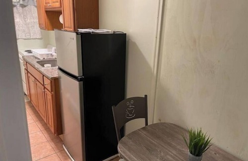 Copiague Apartamento | Lovely 1-Bedroom Apt With King Bed, 55” Smart Tv.