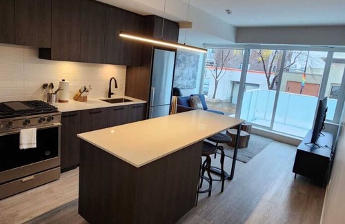 Hillhurst Condominio | Lovely 1 Bedroom Condo in Downtown Calgary