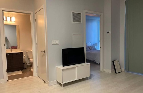 Fort York Apartamento | Lovely 1-Bedroom Condo minutes from Harbourfront