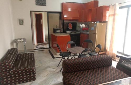 Dhirkot Apartamento | Lovely 1 bedroom condo with majestic views
