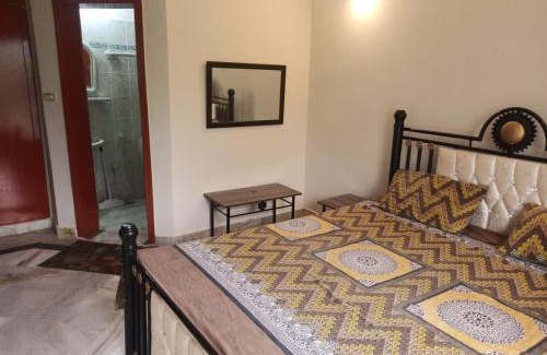 Dhirkot Apartamento | Lovely 1 bedroom condo with majestic views