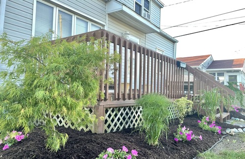 Brigantine Casa | Lovely 1 bedroom + queen sofa in Lvrm 1 1/2 blocks from beach.