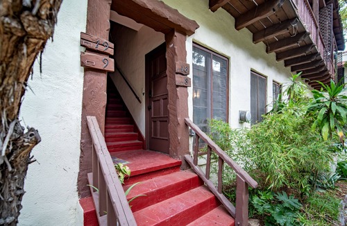 Beachwood Canyon Apartamento | Lovely 1 Bedroom Serviced Apartment in Hollywood x Native