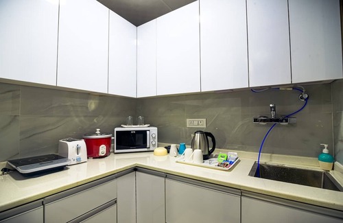Gurugram Apartamento | Lovely 1 bhk Serviced Apartment With Balcony