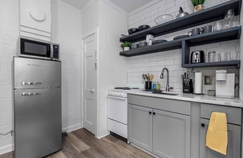 New Bern Apartamento | Lovely 1 BR with King bed Apt 2