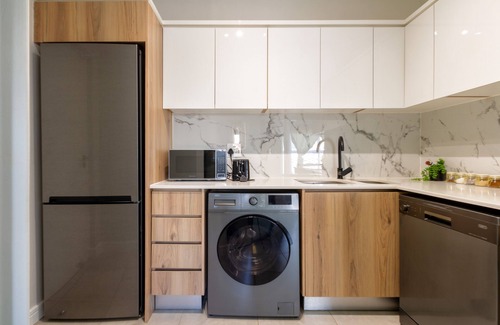 Greater Johannesburg Metropolitan Area Apartamento | Lovely 1 Modern bedroom in Waterfall City