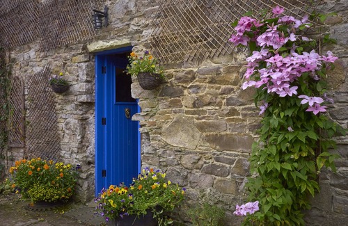 Dromaan Cabaña | Preciosa 18th Century Patio Cottage, auténtico encanto permanece oculto en Irlanda!