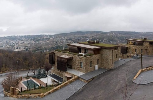Kfardebian Apartamento | Lovely 1BD studio in Redrock