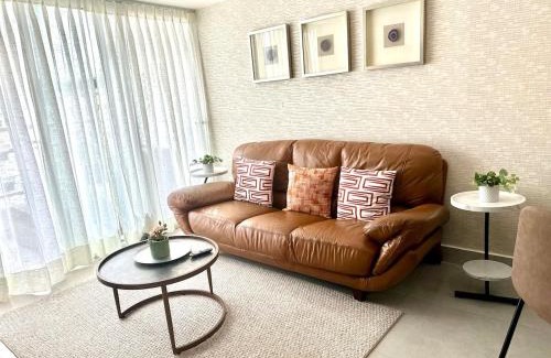 Evaristo Morales Apartamento | Lovely 1BR Apt, King Bed, Pool