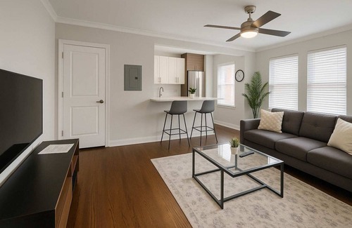 Evanston Apartamento | Lovely 1BR in Evanston w/Laundry