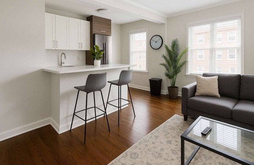 Evanston Apartamento | Lovely 1BR in Evanston w/Laundry