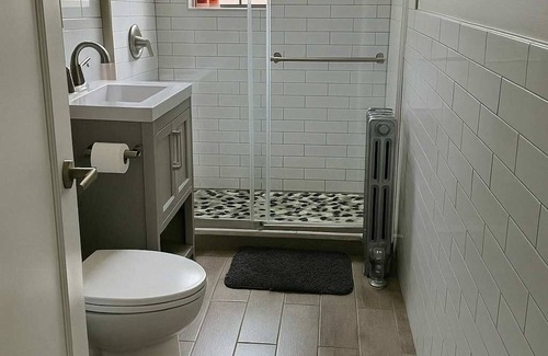 Evanston Apartamento | Lovely 1BR in Evanston w/Laundry