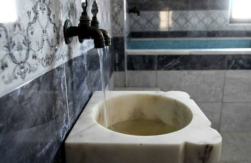 Karacasu Apartamento | lovely 2 +1 apartment included a private big & healthy thermal water shower room