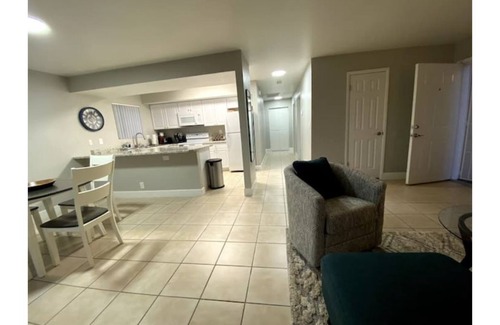 Las Vegas Casa | Lovely 2+2 Apartment A ,1061 sqft.