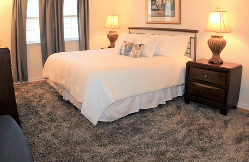 Bridgewater Apartamento | Lovely 2-Bedroom Short-Term Furnished Rental Apartment