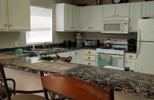 The Villages Casa | Lovely 2 Bed/ 2 Bath Courtyard Villa and great location!