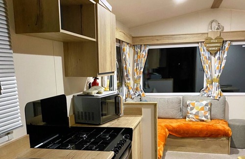 Llanasa Chalet De Esquí | Lovely 2-bed Chalet in Prestatyn