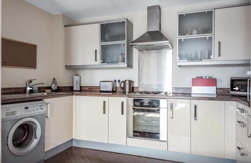 Aylesbury Apartamento | Lovely 2-Bed Serviced apartment with free parking