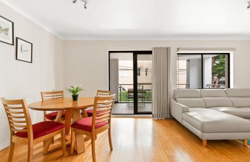 Coogee Apartamento | Lovely 2-Bed with Balcony 150 m from Coogee Beach