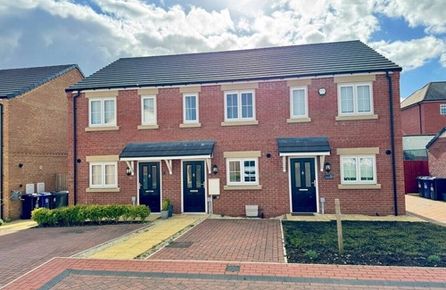 Doncaster Casa | Lovely 2 Bedroom Home | 3 Beds | Free Parking