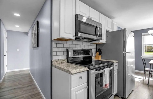 North Tonawanda Apartamento | Lovely 2 bedroom apartment with free parking
