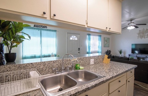 Porterville Apartamento | Lovely 2 bedroom 2 bath apartment