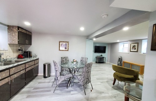 Morris Heights Apartamento | Lovely 2 bedroom apartment in a private house with beautiful garden