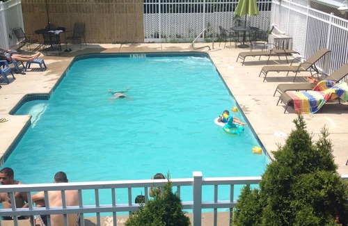 Hampton Apartamento | lovely 2-bedroom apartment with pool 2C