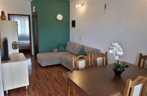 Poljica Apartamento | Lovely 2-Bedroom Apartment in Poljica