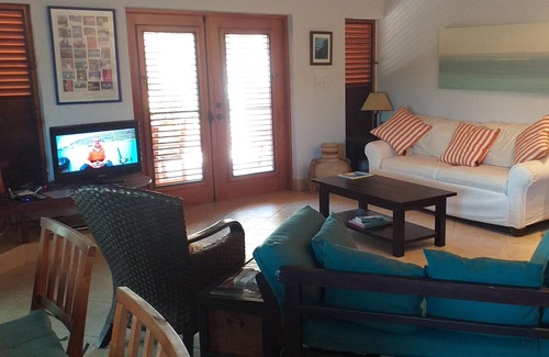 West End Village Condominio | Lovely 2 Bedroom Condo